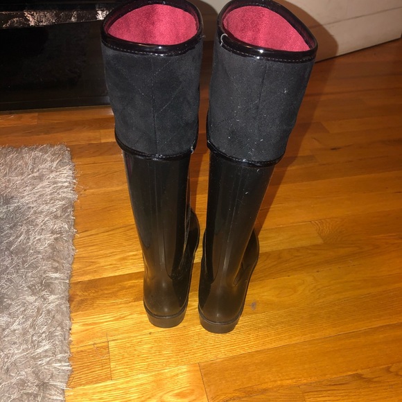 Tommy Hilfiger Rain Boots - Picture 3 of 3